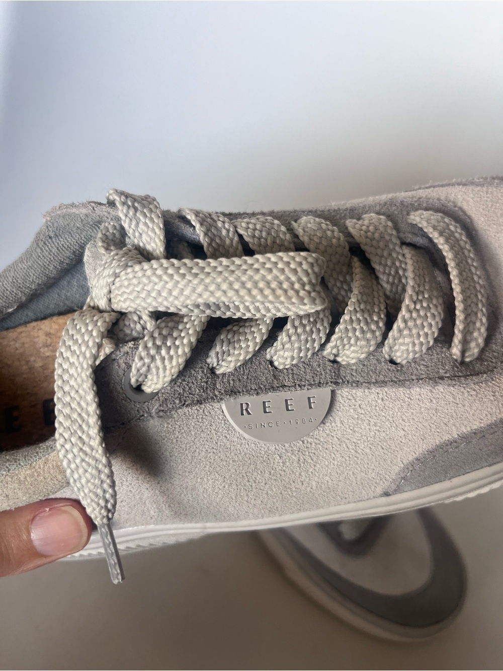 Reef Lay Day Lift Hidden Wedge Sneaker Women’s 8.5 Leather Gray White CJ6920 - Picture 3 of 9